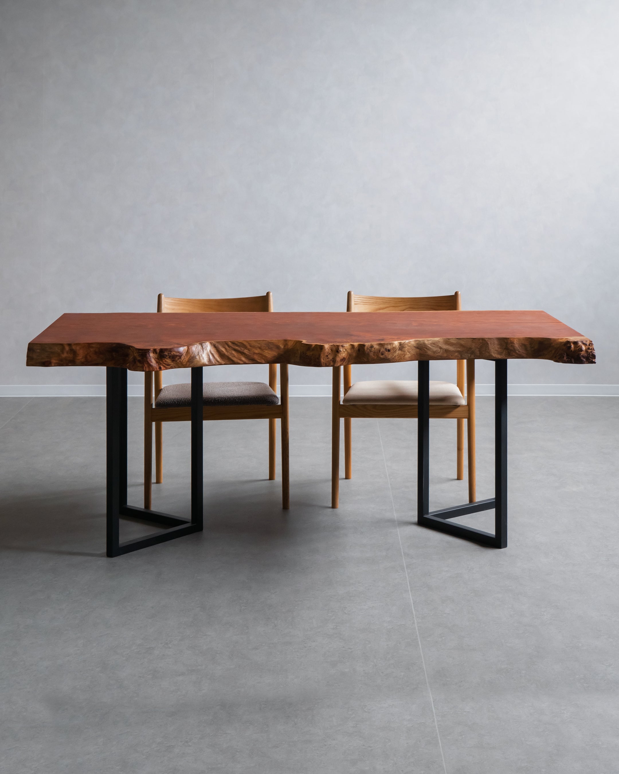 ブビンガ / 一枚板 深みのある色合いを放つ天板 ND-A-000014